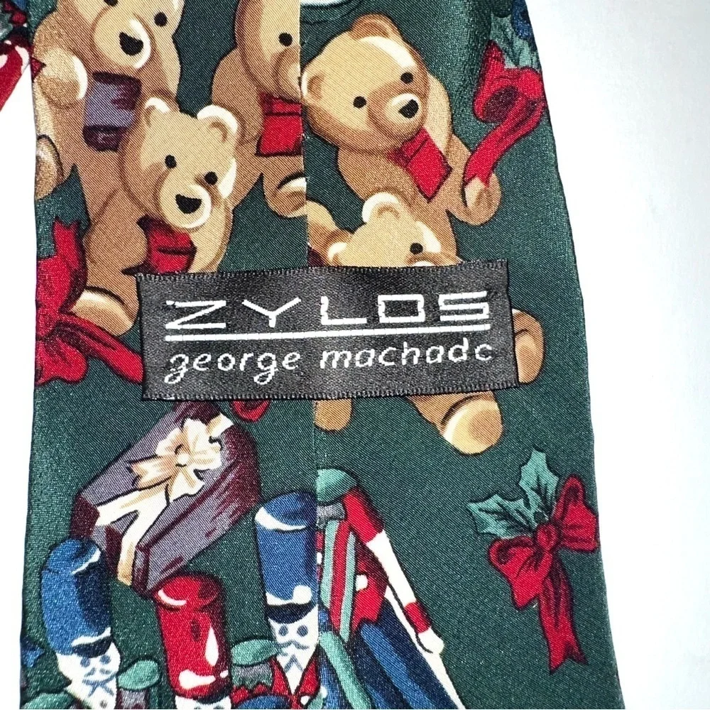 Zylos George Machado Christmas Nutcracker Teddy Bear 100% Silk Tie O/S
